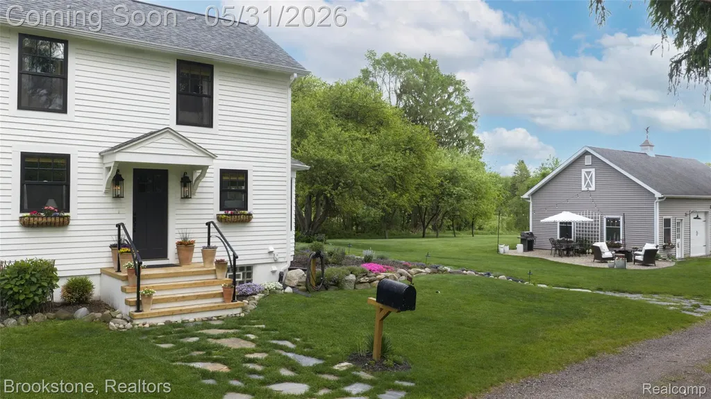 8322 Buckell Lake Groveland Township MI 48442