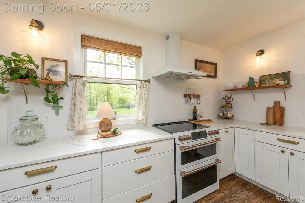 8322 Buckell Lake Groveland Township MI 48442