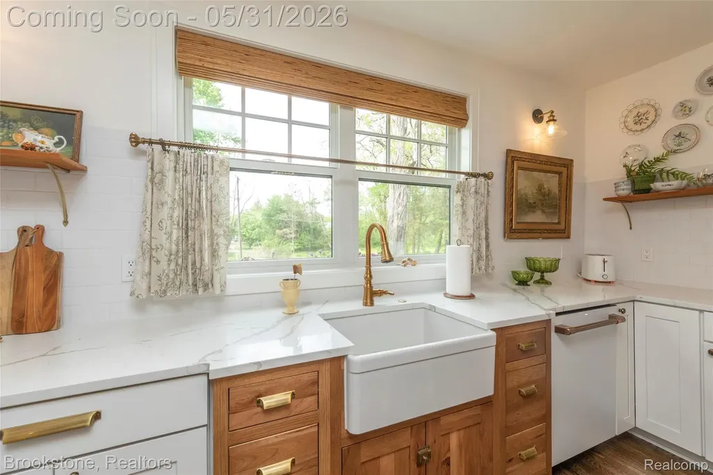8322 Buckell Lake Groveland Township MI 48442