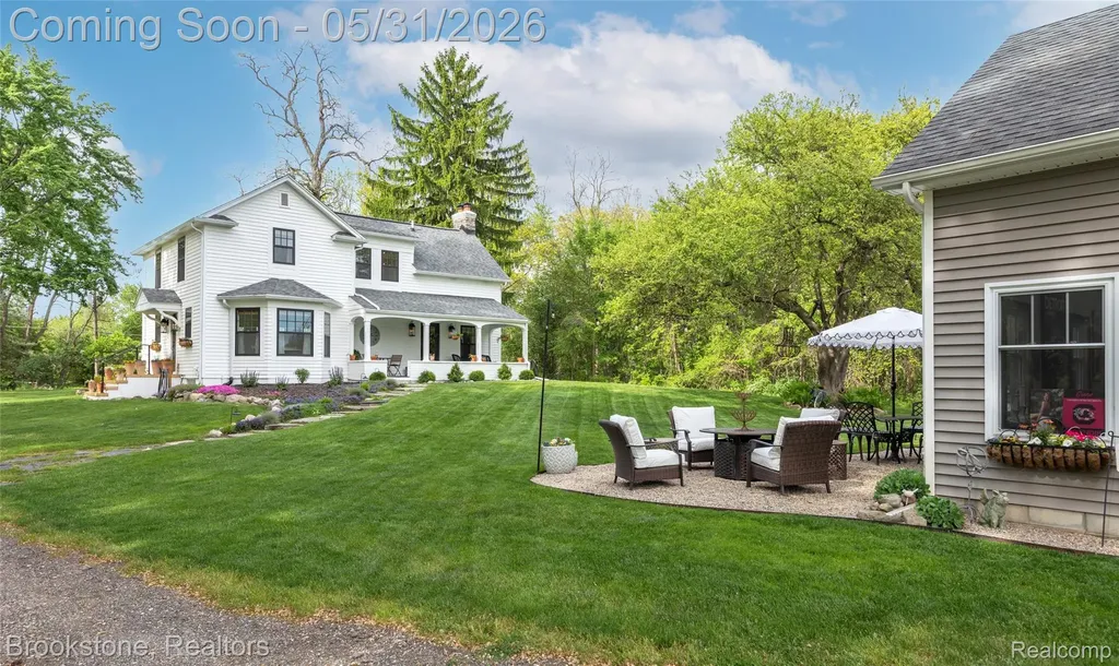 8322 Buckell Lake Groveland Township MI 48442