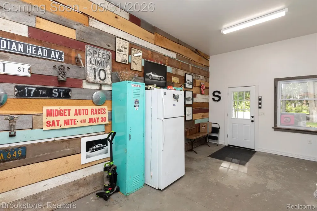 8322 Buckell Lake Groveland Township MI 48442