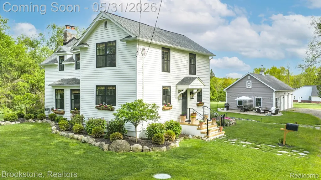 8322 Buckell Lake Groveland Township MI 48442