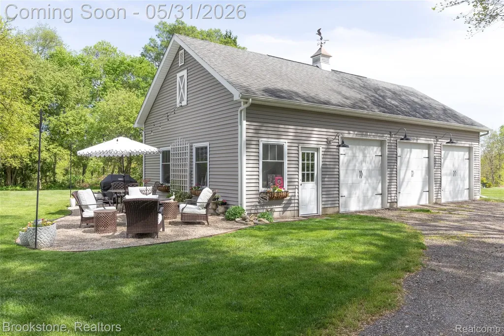 8322 Buckell Lake Groveland Township MI 48442
