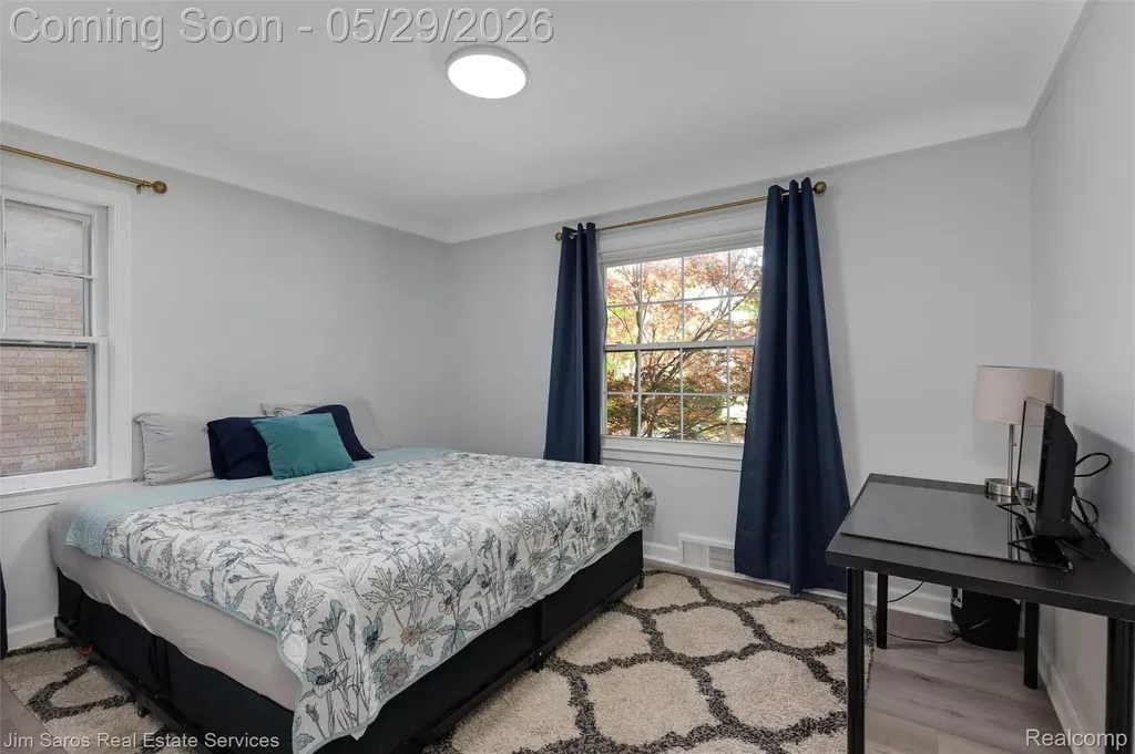 474 Madison Street Grosse Pointe Farms City MI 48236