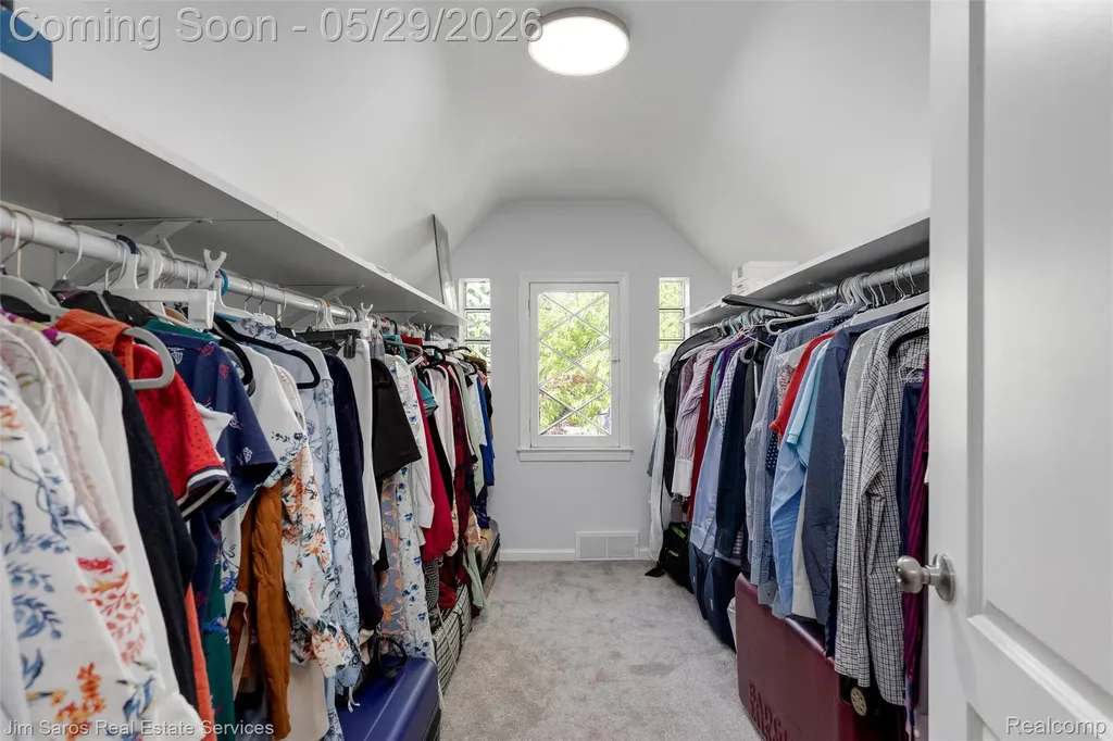 474 Madison Street Grosse Pointe Farms City MI 48236