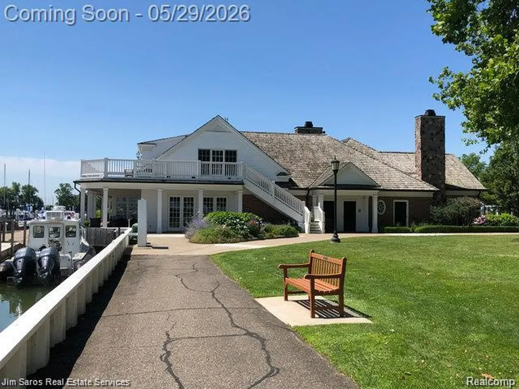 474 Madison Street Grosse Pointe Farms City MI 48236