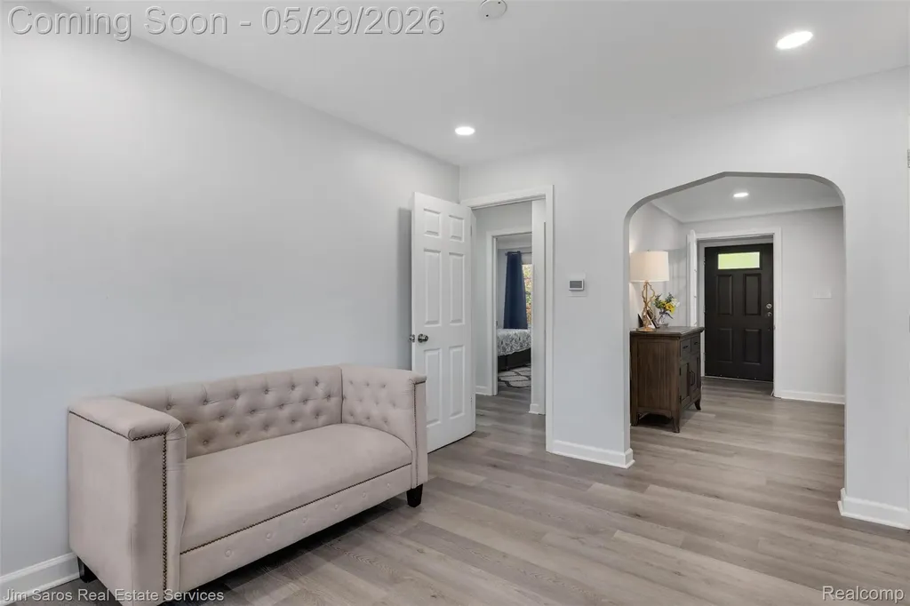 474 Madison Street Grosse Pointe Farms City MI 48236