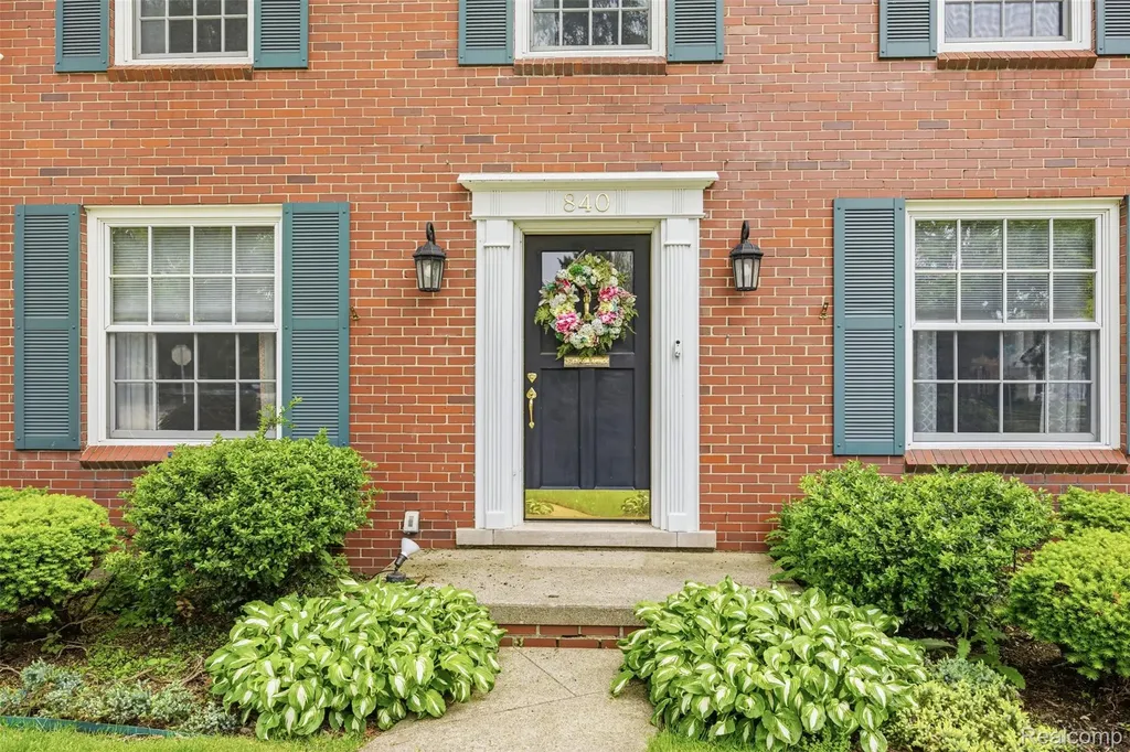 840 Beechmont Street Dearborn City MI 48124
