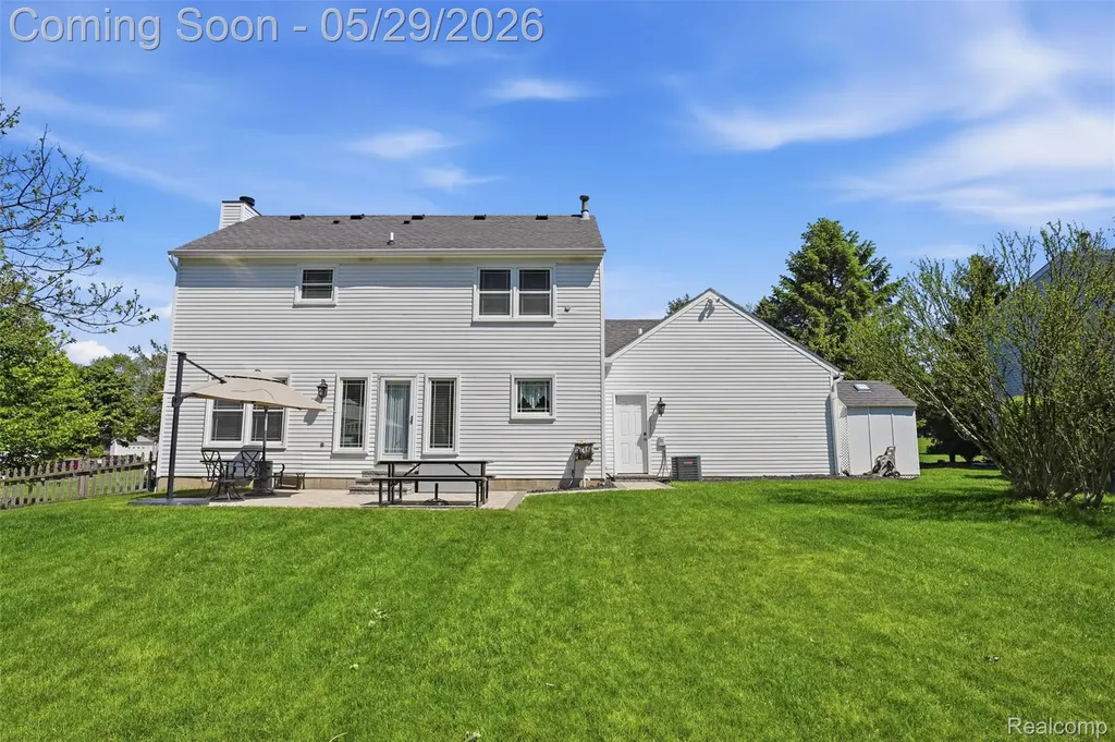 60491 Lamplighter Drive Lyon Charter Township MI 48165