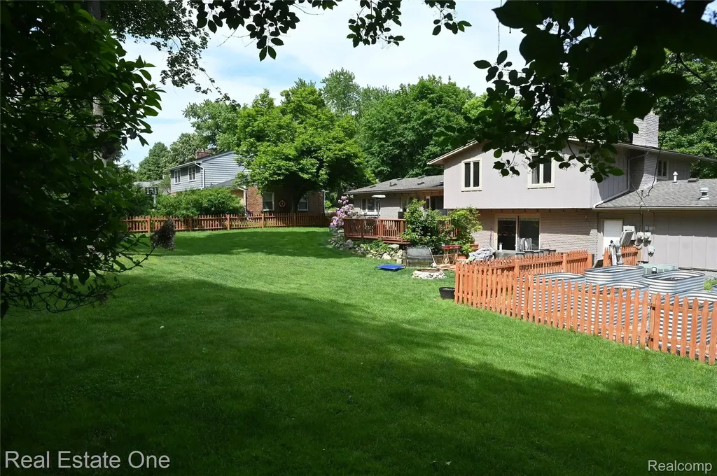 5382 Van Ness Drive Bloomfield Hills City MI 48302