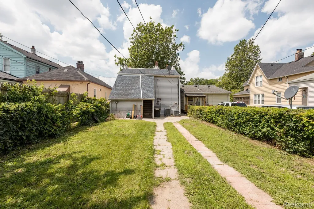 1124 Mckinstry Street Detroit City MI 48209