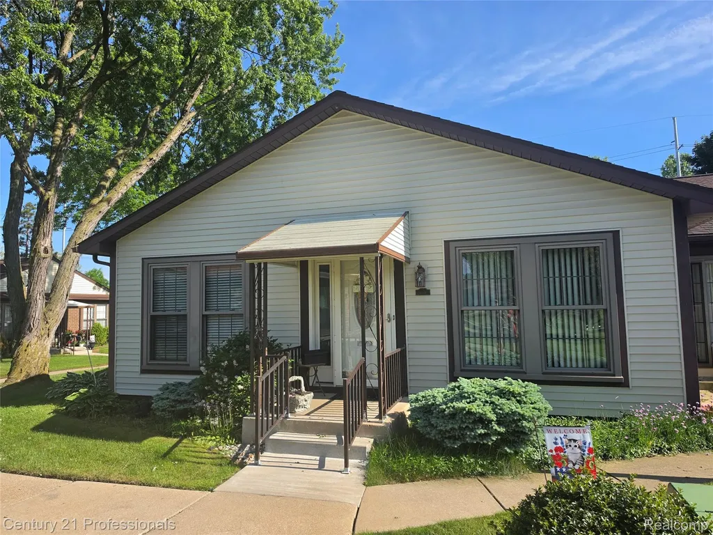 40318 Newport Drive Plymouth Charter Township MI 48170