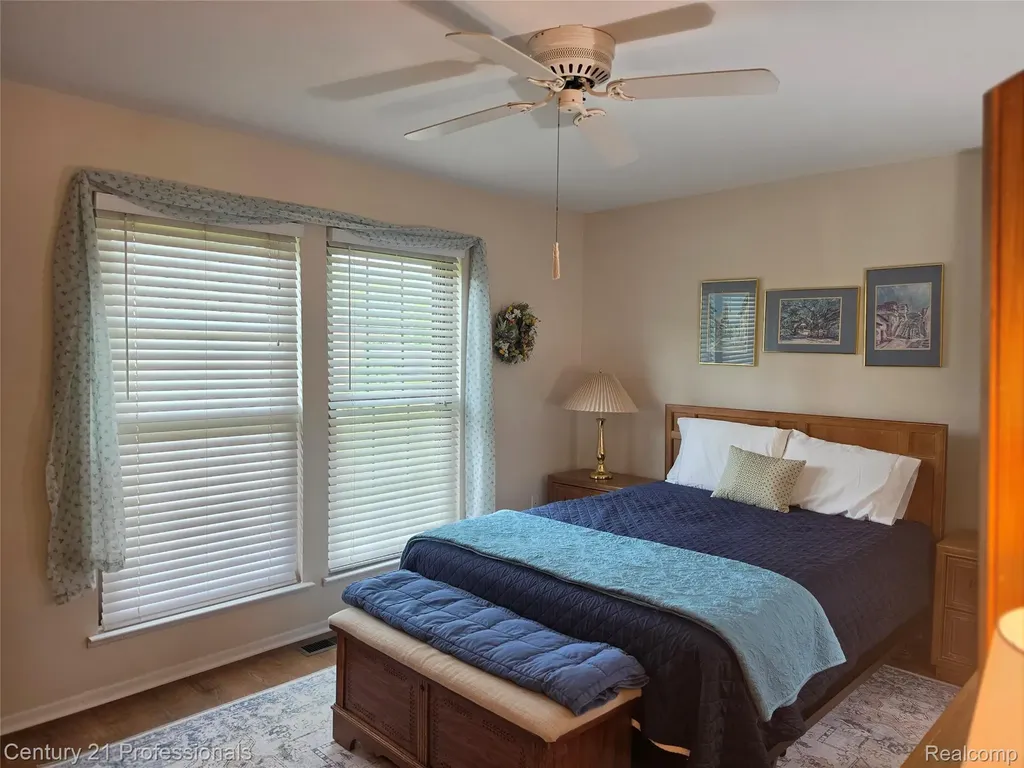 40318 Newport Drive Plymouth Charter Township MI 48170