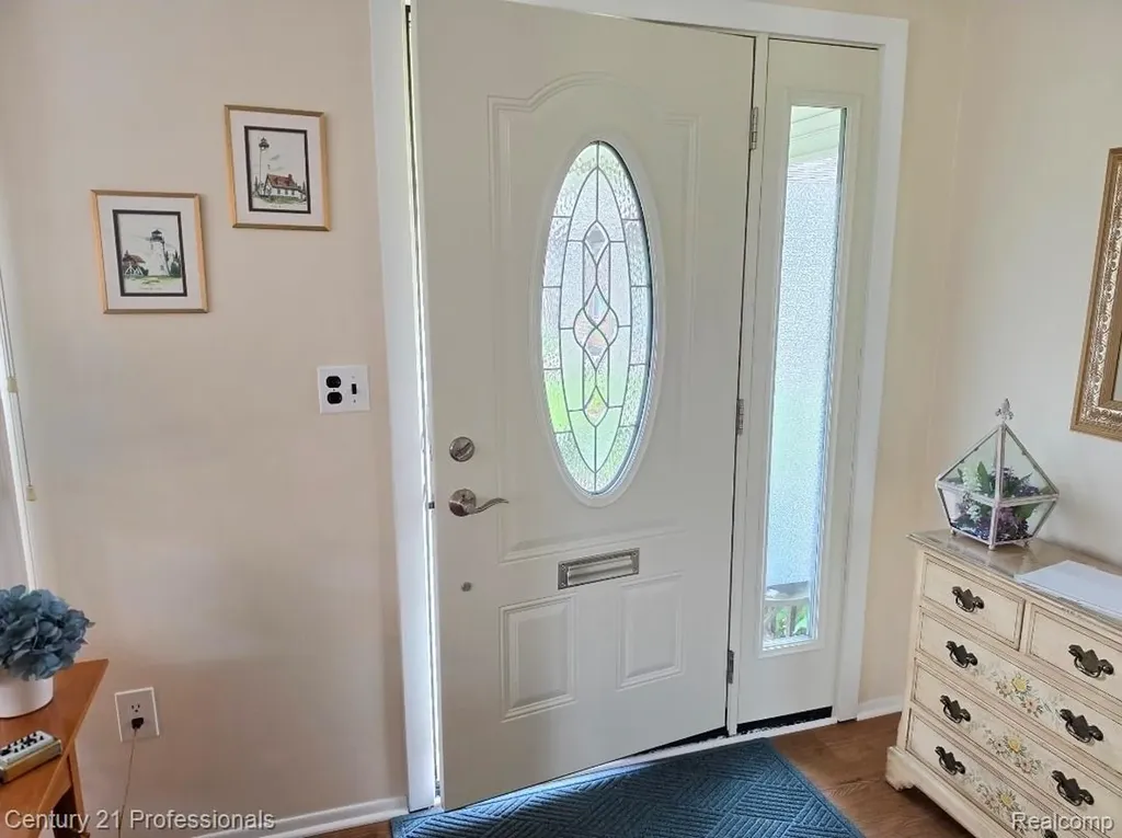 40318 Newport Drive Plymouth Charter Township MI 48170