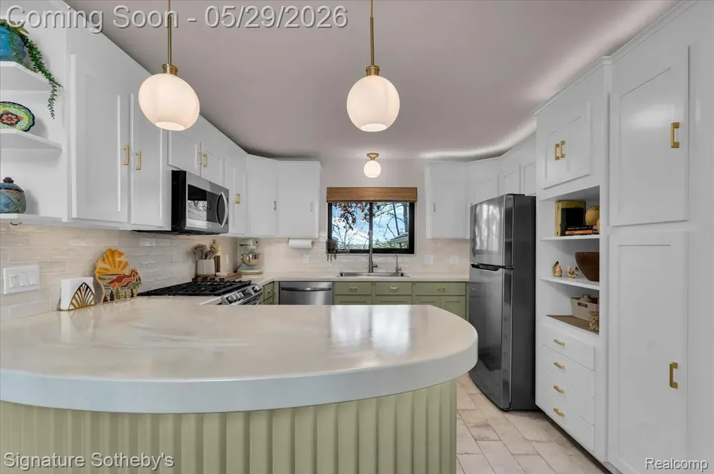 6692 Balmoral Terrace Independence Charter Township MI 48346