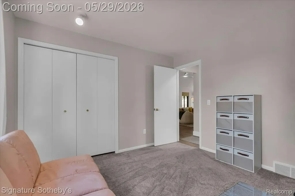 6692 Balmoral Terrace Independence Charter Township MI 48346