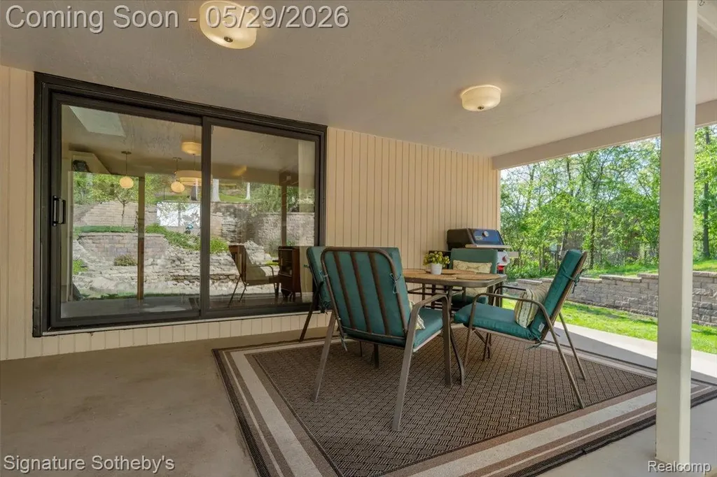 6692 Balmoral Terrace Independence Charter Township MI 48346