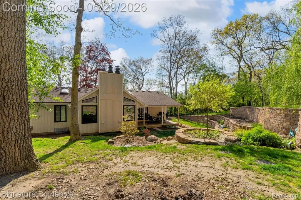 6692 Balmoral Terrace Independence Charter Township MI 48346