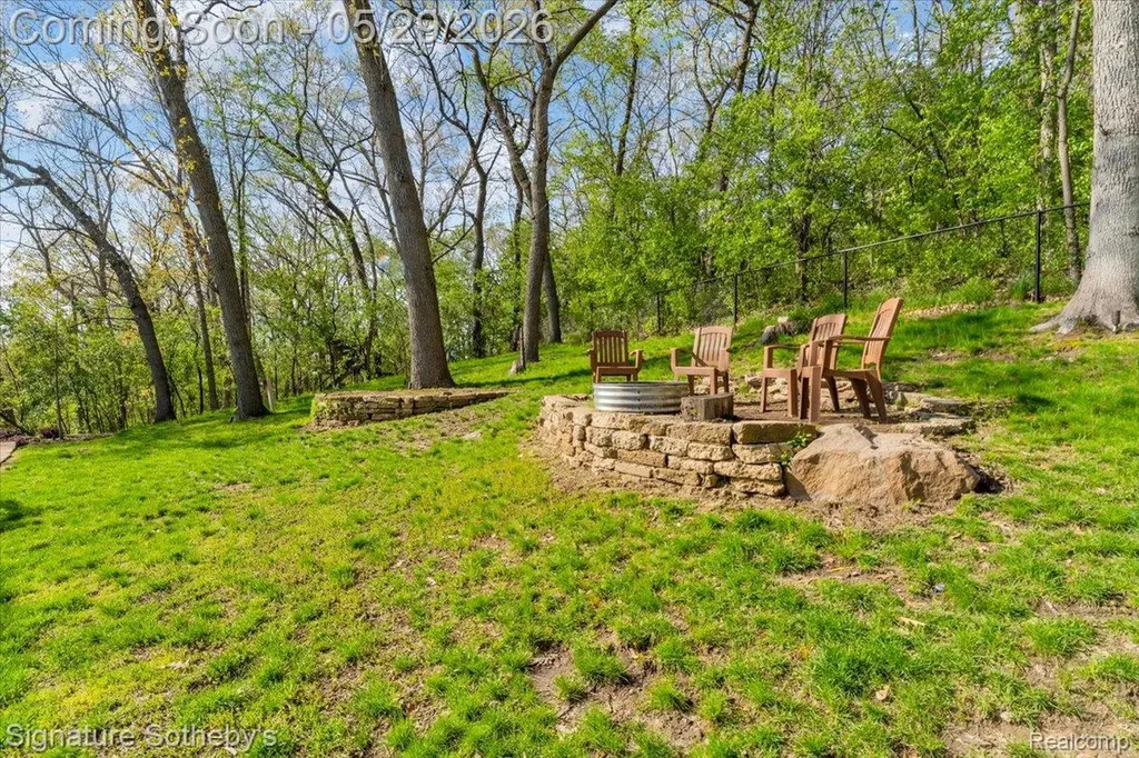 6692 Balmoral Terrace Independence Charter Township MI 48346