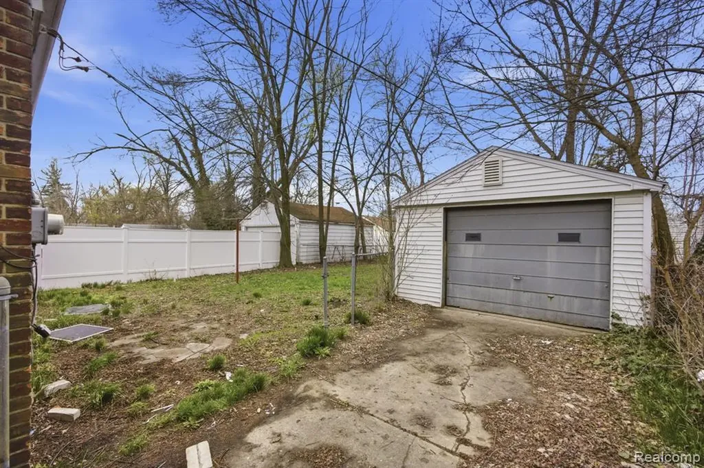 20267 Ashton Avenue Detroit City MI 48219