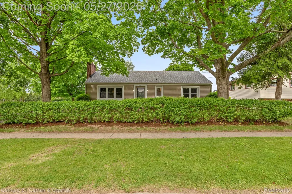 411 S Adrian Street Tecumseh City MI 49286