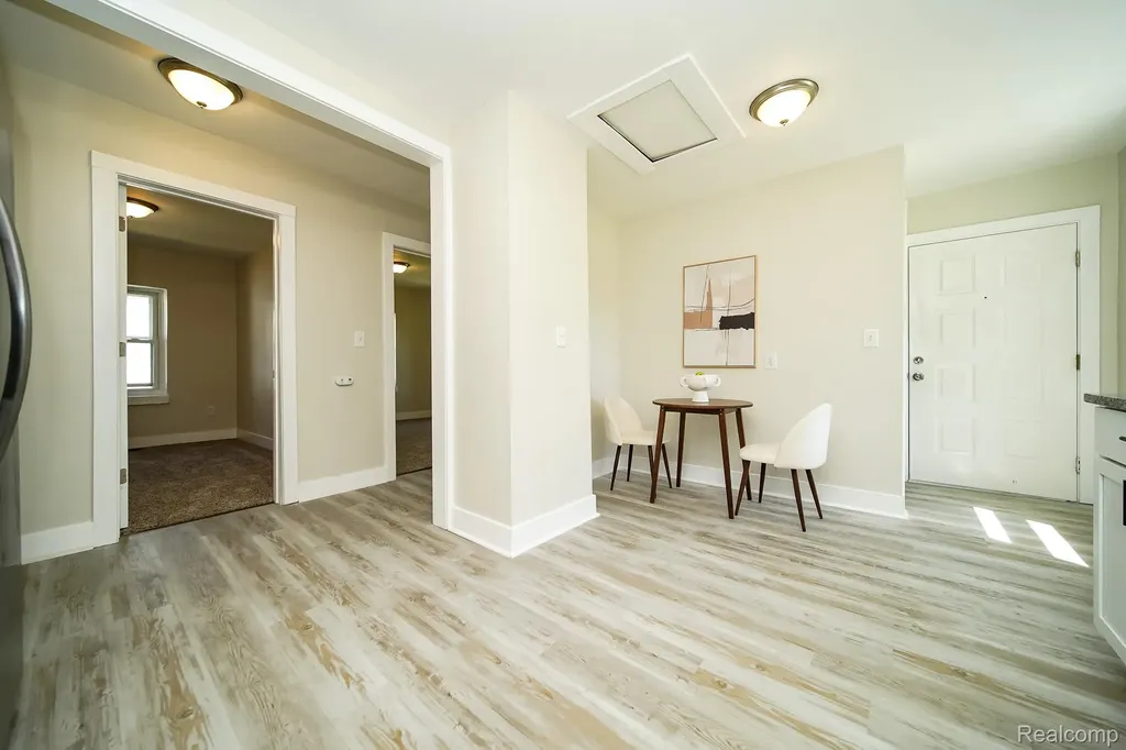 29114 Richard Street Westland City MI 48186