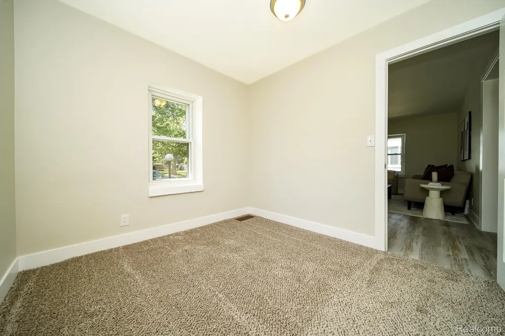 29114 Richard Street Westland City MI 48186
