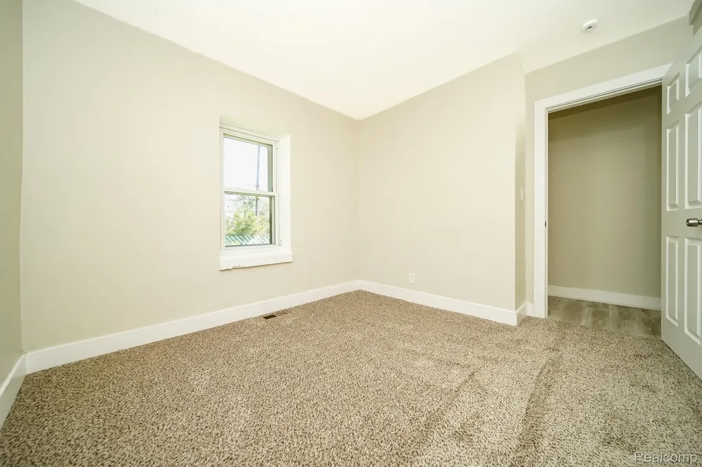29114 Richard Street Westland City MI 48186