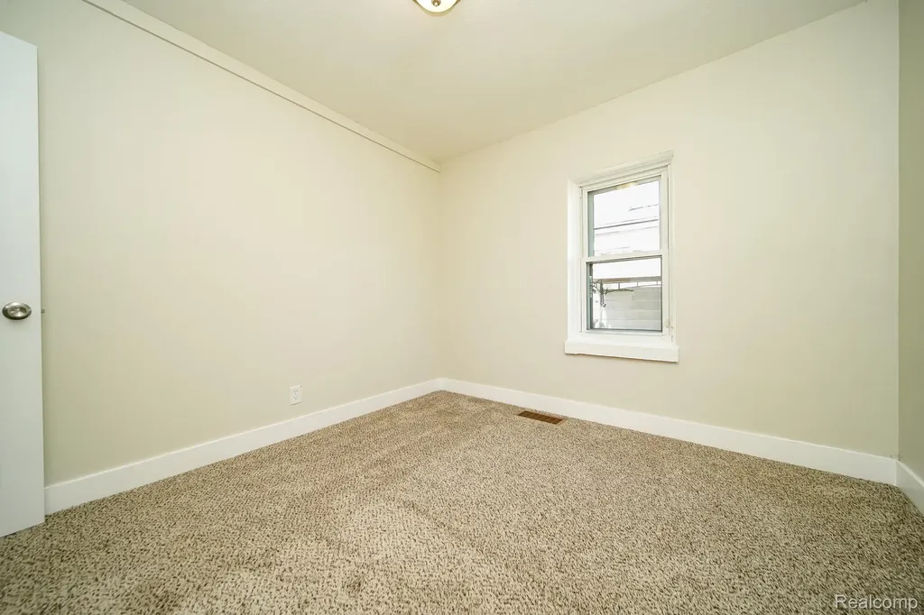 29114 Richard Street Westland City MI 48186