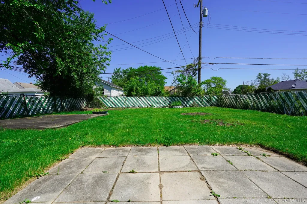 29114 Richard Street Westland City MI 48186