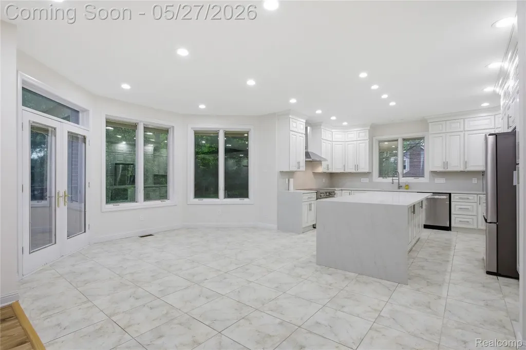 46500 Ryan Road Shelby Charter Township MI 48317