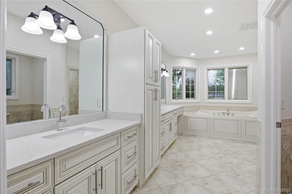 46500 Ryan Road Shelby Charter Township MI 48317
