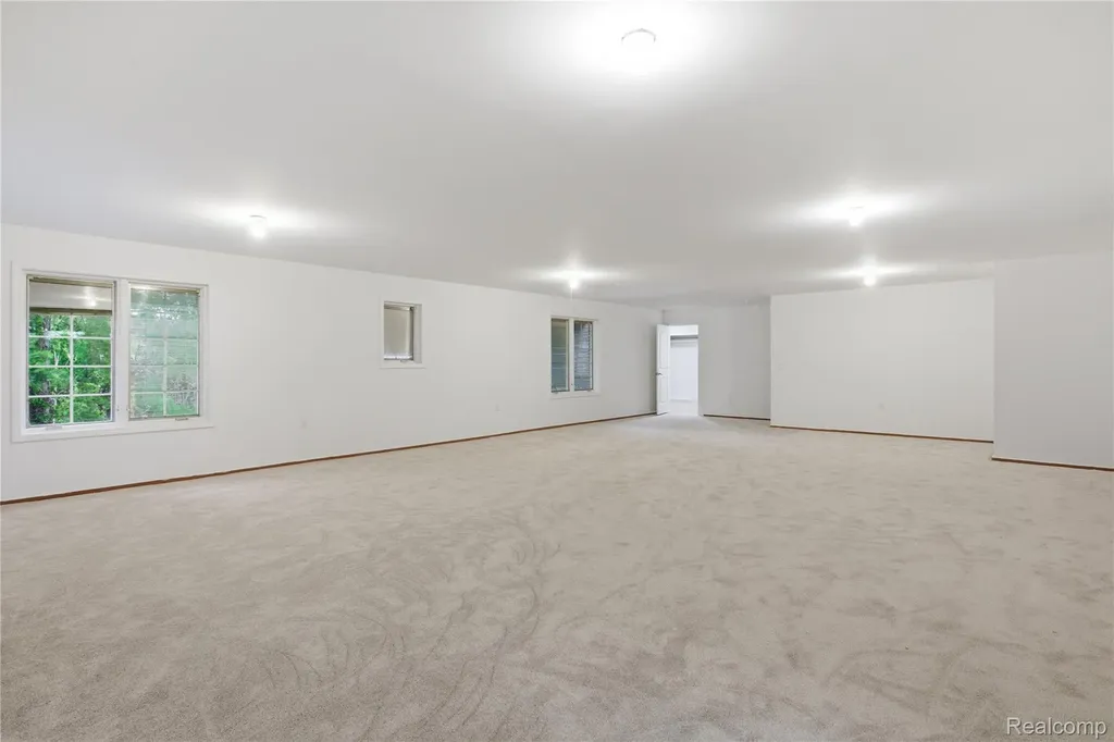 46500 Ryan Road Shelby Charter Township MI 48317