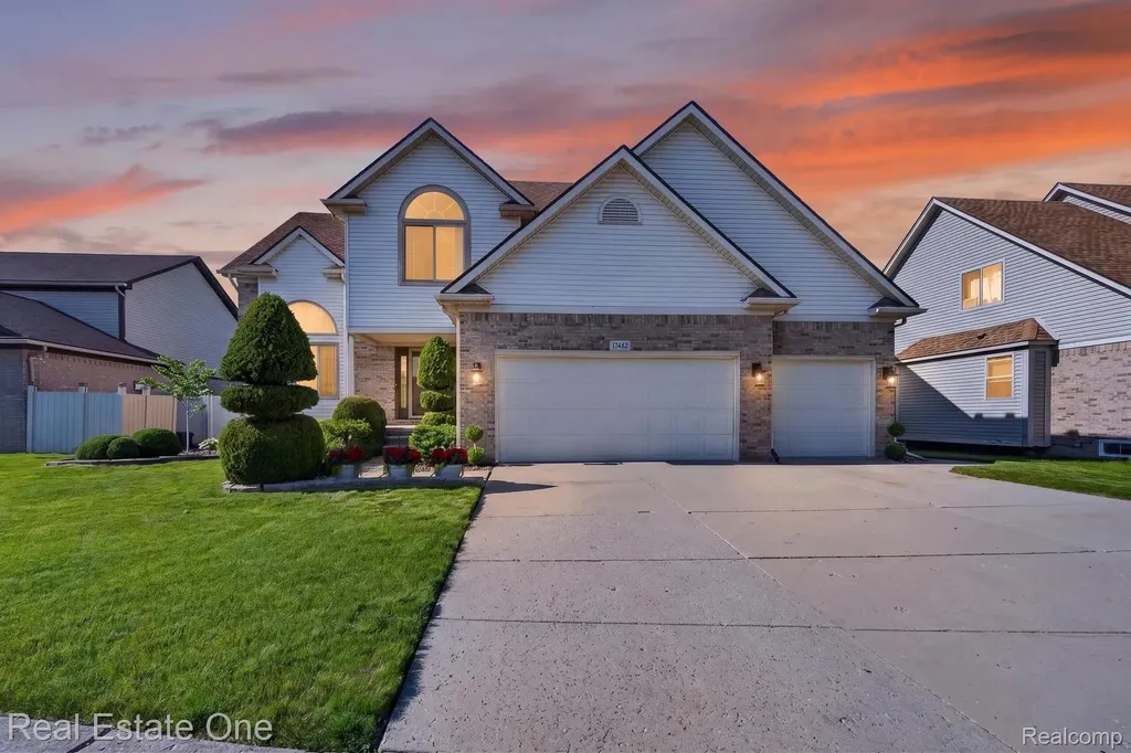 17482 Snapdragon Drive Brownstown Charter Township MI 48173