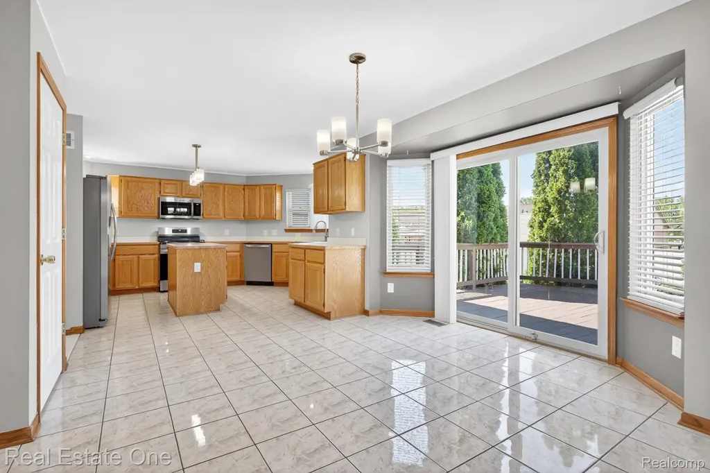17482 Snapdragon Drive Brownstown Charter Township MI 48173
