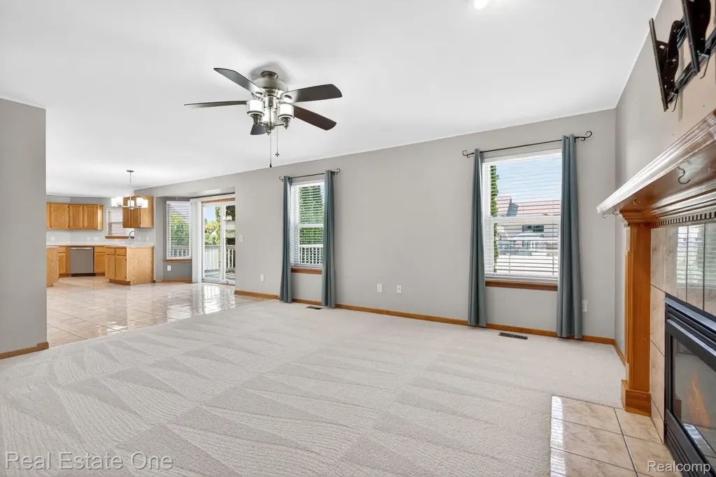 17482 Snapdragon Drive Brownstown Charter Township MI 48173