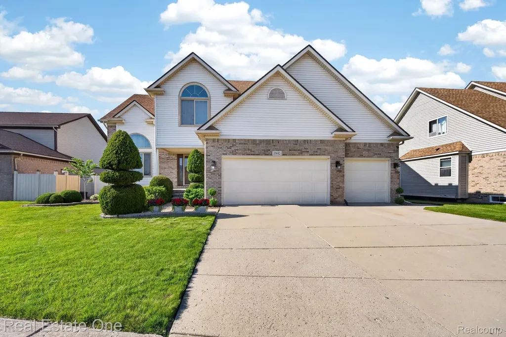 17482 Snapdragon Drive Brownstown Charter Township MI 48173