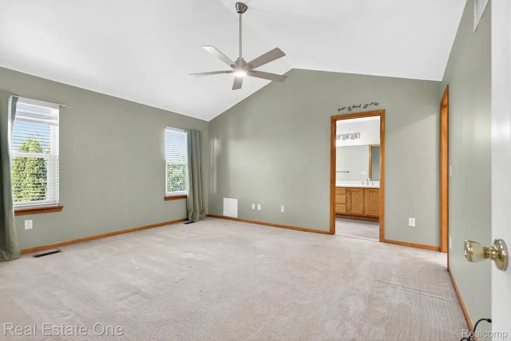 17482 Snapdragon Drive Brownstown Charter Township MI 48173