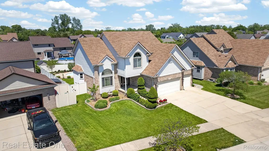 17482 Snapdragon Drive Brownstown Charter Township MI 48173