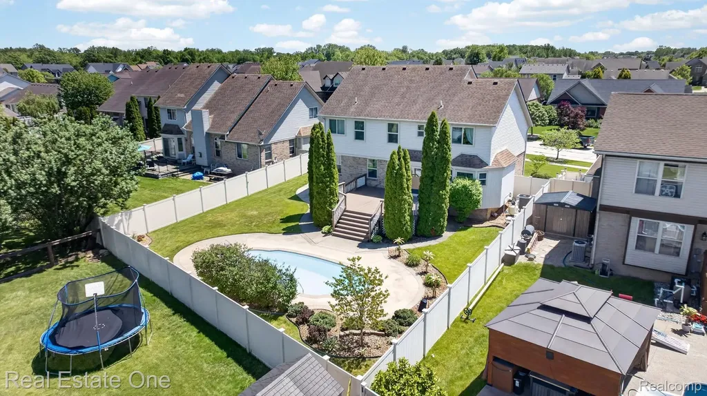 17482 Snapdragon Drive Brownstown Charter Township MI 48173