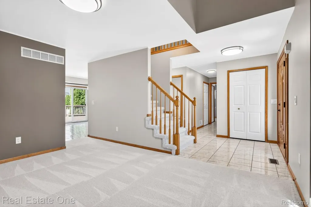 17482 Snapdragon Drive Brownstown Charter Township MI 48173