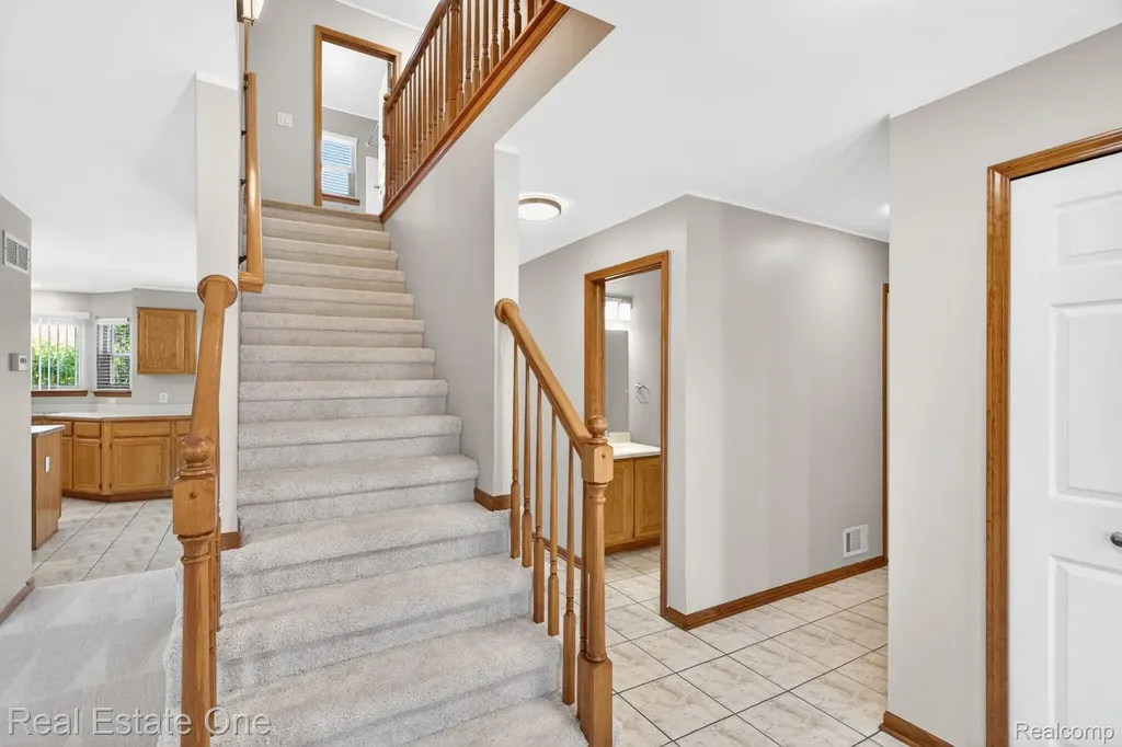 17482 Snapdragon Drive Brownstown Charter Township MI 48173