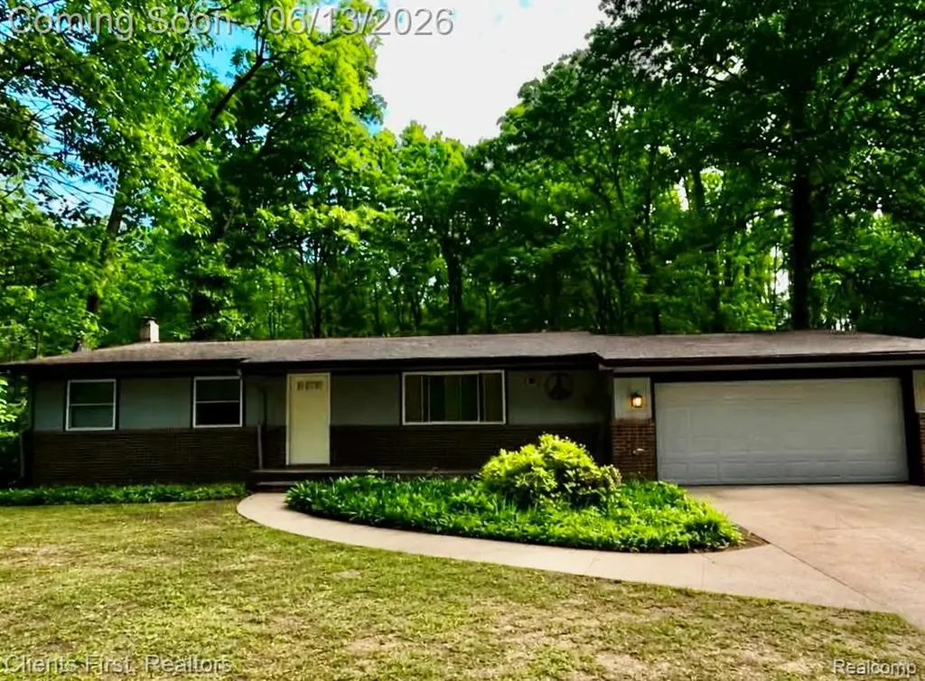 5844 Crandall Road Howell City MI 48855