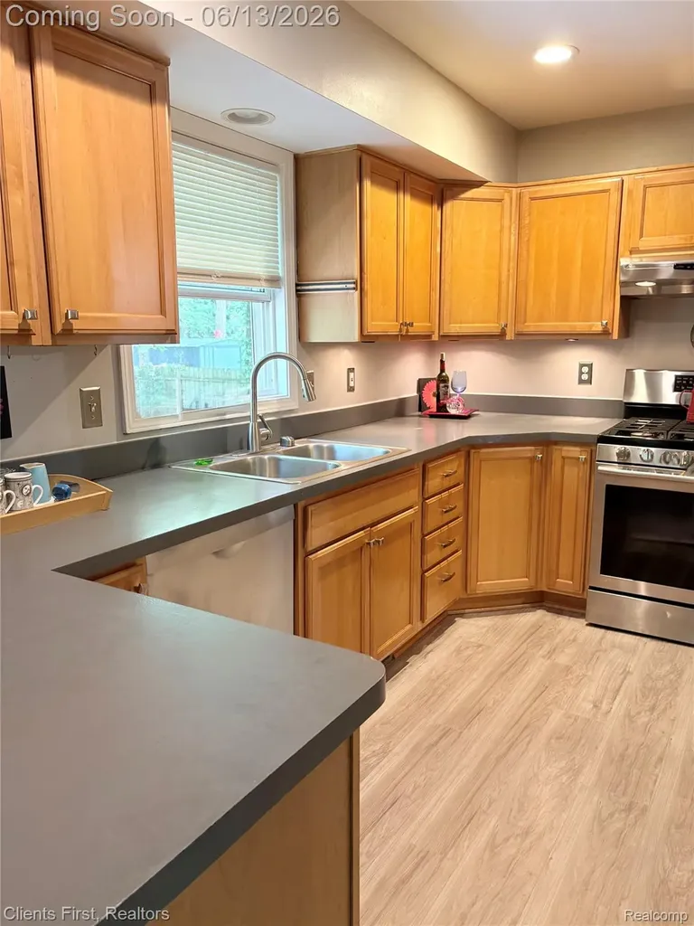5844 Crandall Road Howell City MI 48855