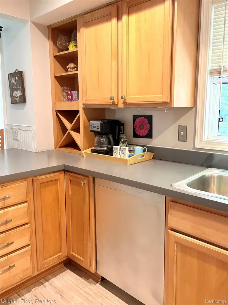 5844 Crandall Road Howell City MI 48855