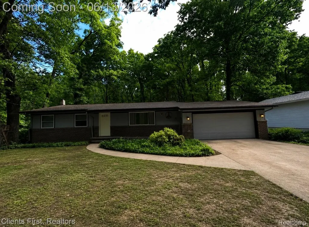 5844 Crandall Road Howell City MI 48855