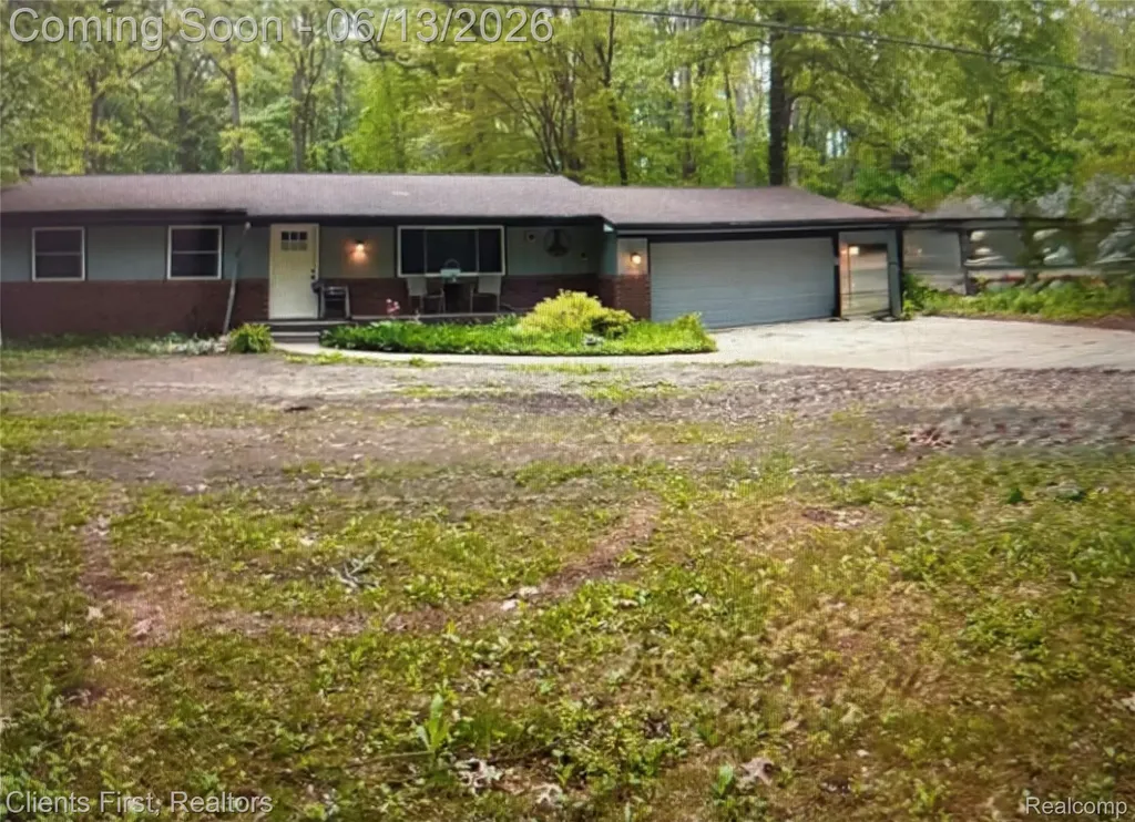 5844 Crandall Road Howell City MI 48855