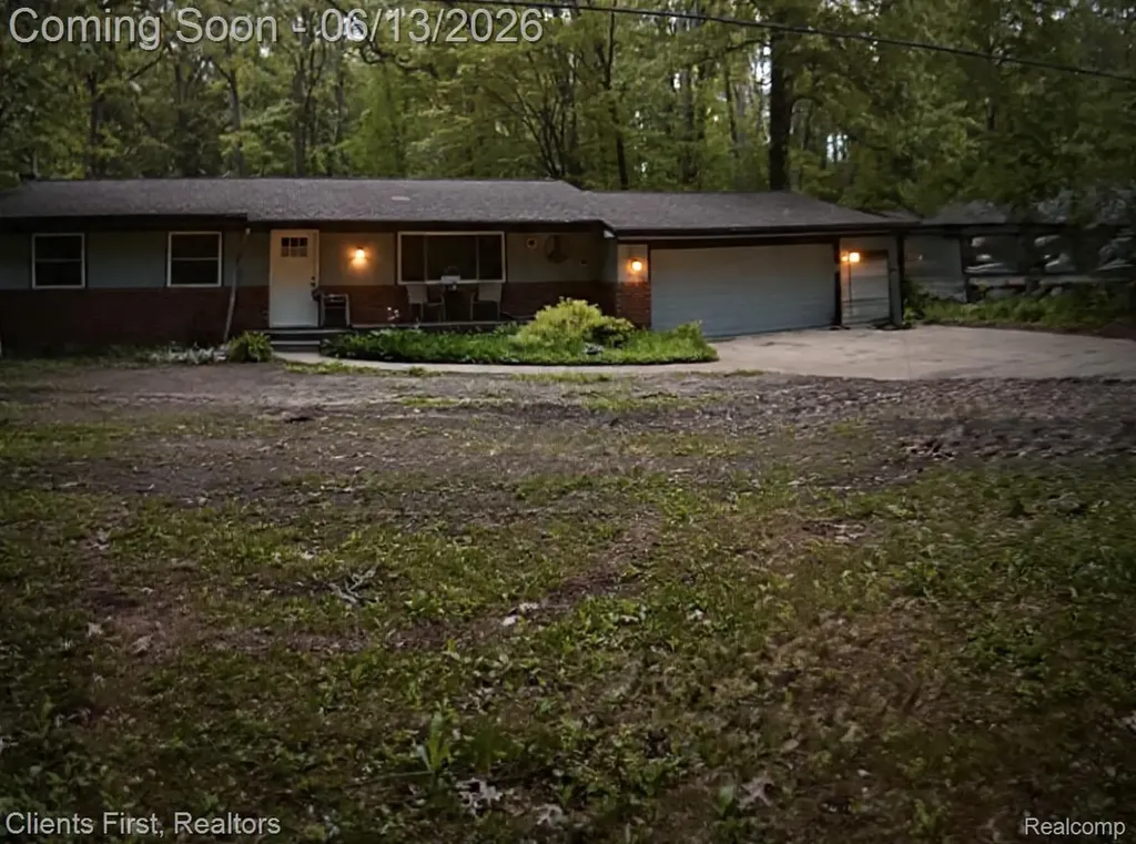 5844 Crandall Road Howell City MI 48855