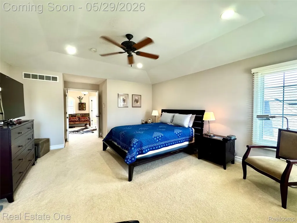 306 Woodward Avenue Rochester City MI 48307