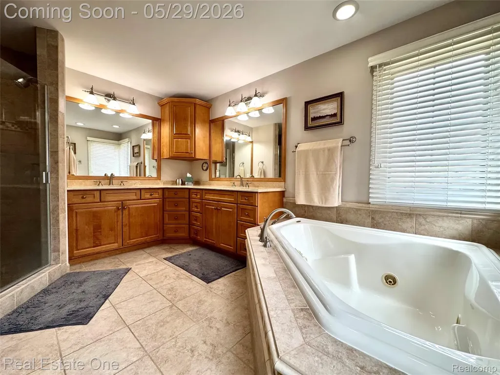 306 Woodward Avenue Rochester City MI 48307